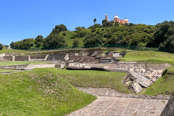 1 day in Puebla and Cholula in private tour from Mexico city - Walking among Cholula’s archaeological remains