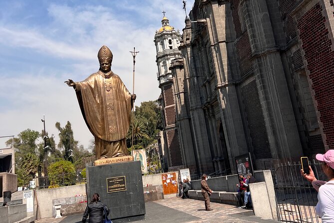 100% private tour in Guadalupe's Basilica with transport - The Guides Make the Biggest Difference