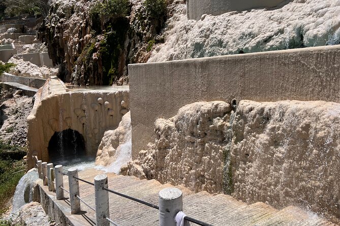 100% private tour to hotsprings Tolantongo from Mexico city - What the driver and guide service adds