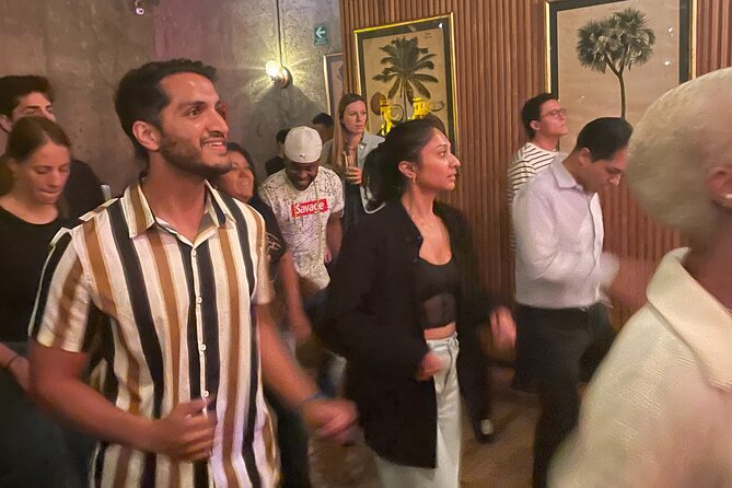 2 Hours and 30 Minutes Salsa Night in México City - Starting at 8:30 pm Near the Angel