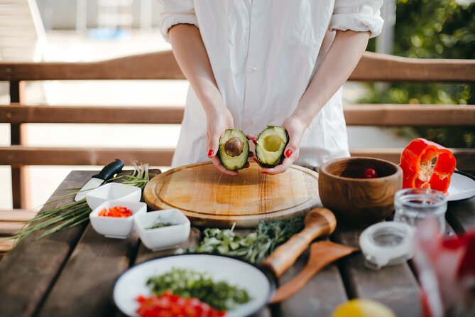 3h Cooking Class in Mexico City: 8 Recipes & Bottomless Drinks - Salsa Verde and the Skill of Building Flavor