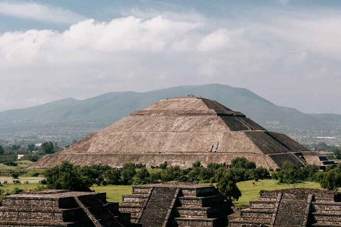 3X1 Teotihuacan, Basilica of Guadalupe, Tlatelolco and Tequila Tour - Why this Mexico City day trip works