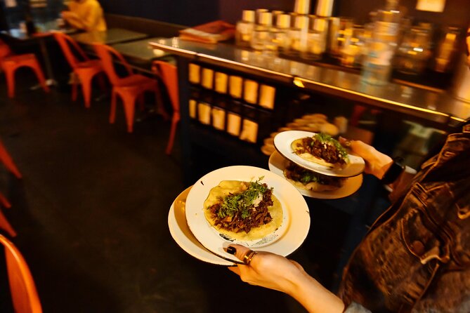 A Night of Tacos and Mezcal in Mexico City - Small Groups Make the Guide Useful