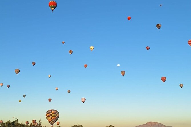 All-inclusive hot air balloon flight over Teotihuacan - Why the Teotihuacan balloon flight is the star