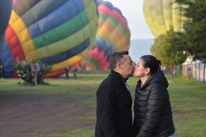 Balloon Flight + Breakfast in a cave + Pick up CDMX + Pyramids - The cave breakfast gives the morning a local twist