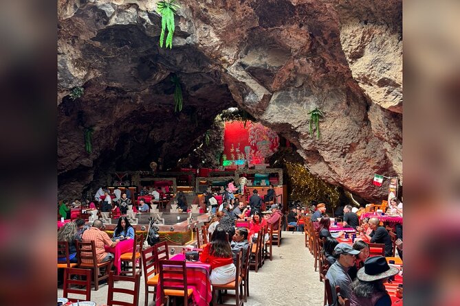 Balloon flight / Breakfast in the cave / CDMX pick-up + Pyramids - A dawn start from Mexico City