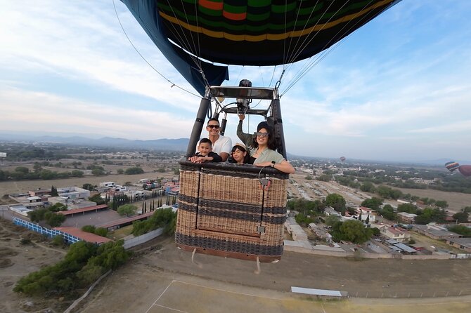 Balloon flight + Breakfast + Transportation from CDMX (SMALL GROUP) - Why the balloon flight is the main event