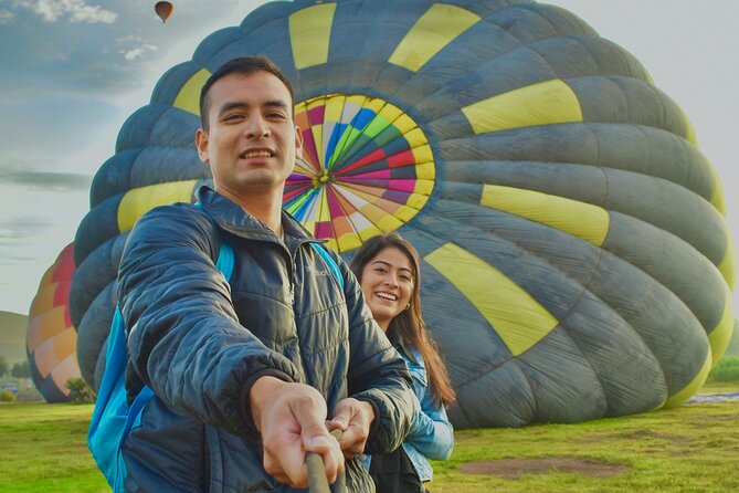 Balloon flight + pick up in CDMX + Breakfast in Cave + Pyramids - The coldest hour begins at the pickup point
