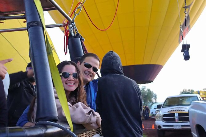 Balloon flight Teotihuacan, Breakfast in a cave Pick up in CDMX - The value of a private group