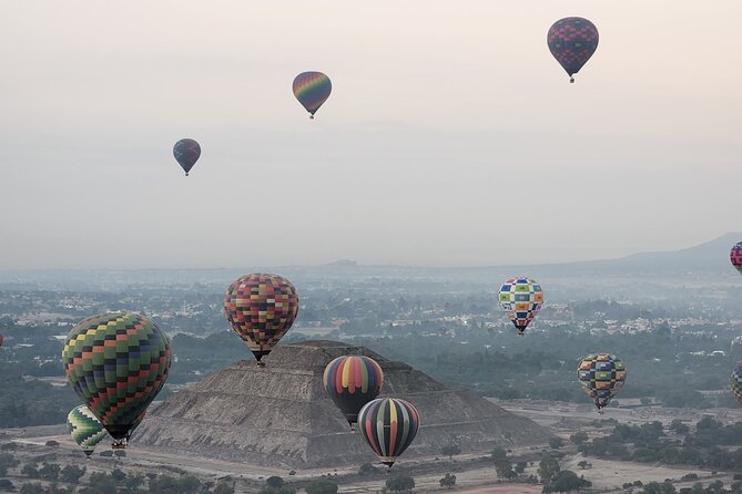 Balloon flight + Transportation + Breakfast in Cave or buffet + Pyramids - What the $227.02 price really covers