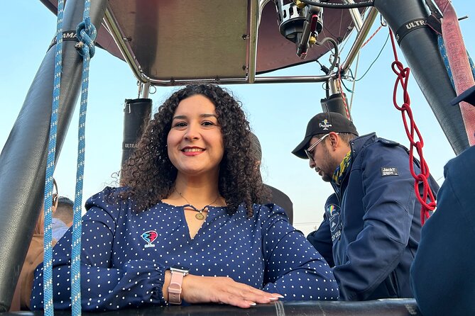 Balloon Flight with Breakfast and Transportation Option from CDMX - Obsidian, handmade drinks, and a brief cultural stop