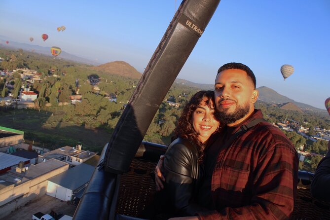 Balloon Flight with Breakfast in Cave and Pyramids of Teotihuacan - Walking the Avenue of the Dead and the pyramids