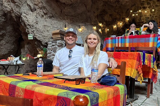 Balloon flight with breakfast in Cave and Pyramids tour from CDMX - Breakfast in a natural cave