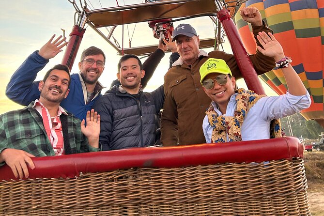 Balloon Flight with Breakfast in Cave and Round Trip CDMX - Choosing your pyramid visit
