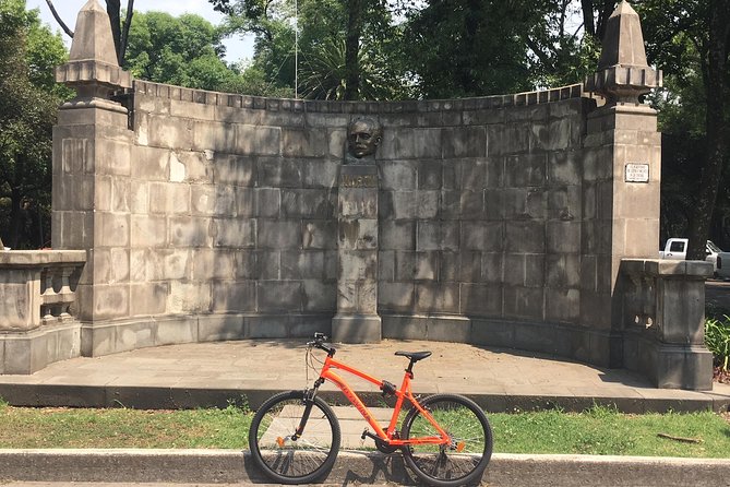 Bike Tour in Mexico City - Starting from Av. Presidente Masaryk in Polanco