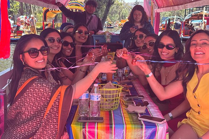 Boat Tour in Mexico City and Mezcal Fiesta with Food and ∞Drinks - Meeting the boat at Canal 237