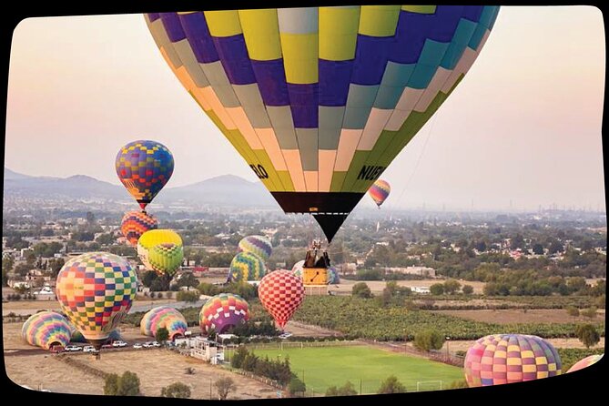 CDMX balloon flight, breakfast, pickup and visit to Teotihuacán - Breakfast after landing