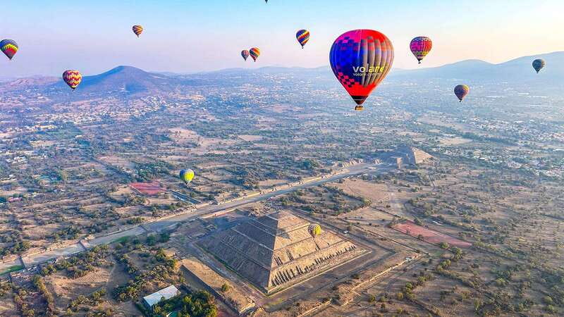 CDMX: Teotihuacan Balloon Flight with Optional Pyramids Tour - Breakfast, lunch, and the long middle of the day