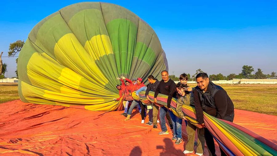 CDMX: Teotihuacan Hot Air Balloon with Breakfast - Is $160 good value?