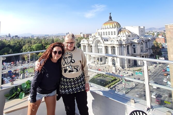 Centro histórico Mexico City and Bellas Artes - Metropolitan Cathedral Over an Aztec Site