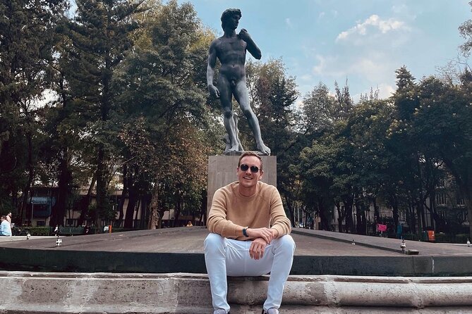 Cheerful Introduction Walking Tour in Roma, Condesa & Juarez - Along Paseo de la Reforma to the Angel