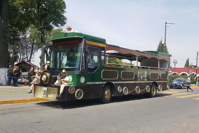 Cholula Magical Twon on a Traditional Tram from Puebla - Who will get the most from this Cholula outing