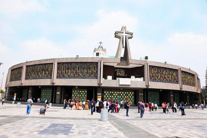 COMBO - Guadalupe Shrine & Teotihuacan Pyramids + Taxco (2 days) - Taxco’s steep streets and Santa Prisca
