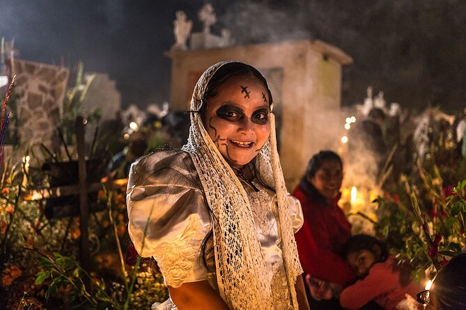 Day of the Dead Tour in Mixquic from Mexico City - What your first hour in Mixquic is meant to do