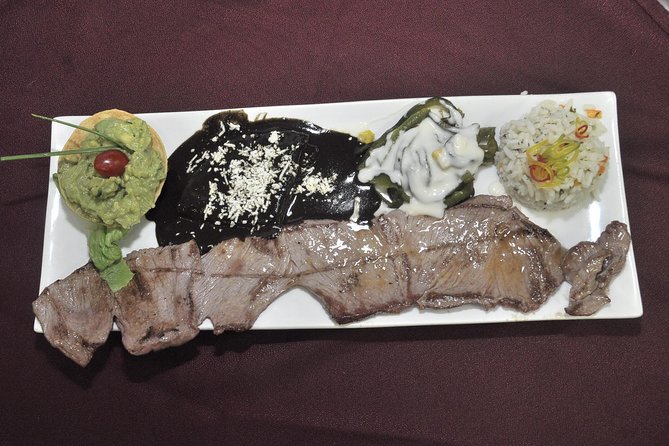 Dinner at the Revolving Bellini Restaurant in Mexico City - A dinner above Mexico City, not just a meal