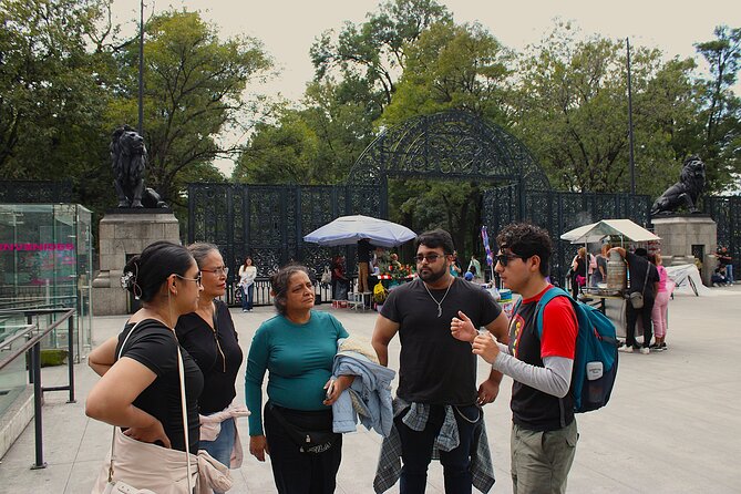 Discover Reforma & Chapultepec Park: Cable Car & Ferris Wheel - Walking to the National Auditorium