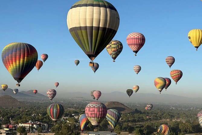 Eternal Experience Balloon flight over the Teotihuacan Pyramids - Who will enjoy this Teotihuacan morning
