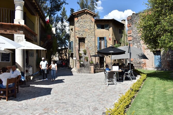 Ex hacienda, rancho de lavanda y Val'Quirico (private tour) - How the private vehicle changes the day
