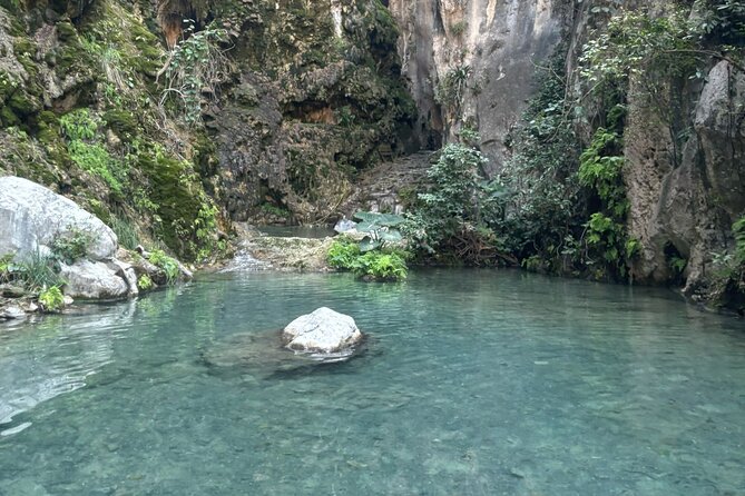 Exclusive Full-Day Tolantongo & La Gloria Hot Springs Adventure - Breakfast in Hidalgo before the water