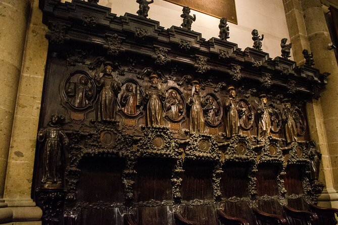 EXCLUSIVE TOUR Basilica of Guadeloupe – small groups - What the private guide adds
