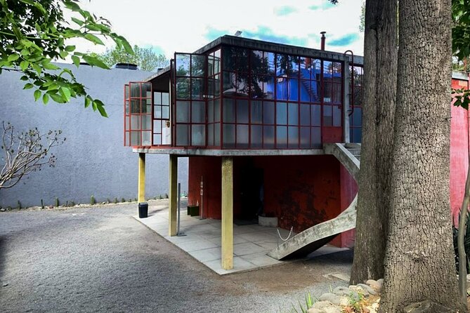 EXCLUSIVE TOUR Casa Estudio Frida Kahlo-Diego Rivera Small Groups - What you see during the two-hour visit