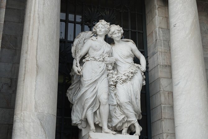 EXCLUSIVE TOUR to Palacio de Bellas Artes - small groups - Reading the murals instead of just looking at them