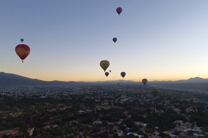 Flight in Globe, visit archaeological area, breakfast and transport - Why the balloon flight changes your view of Teotihuacan
