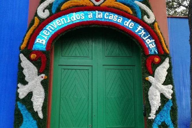 Frida Kahlo and Anahuacalli Museums Ticket with Digital Guide - Who will enjoy the Blue House most