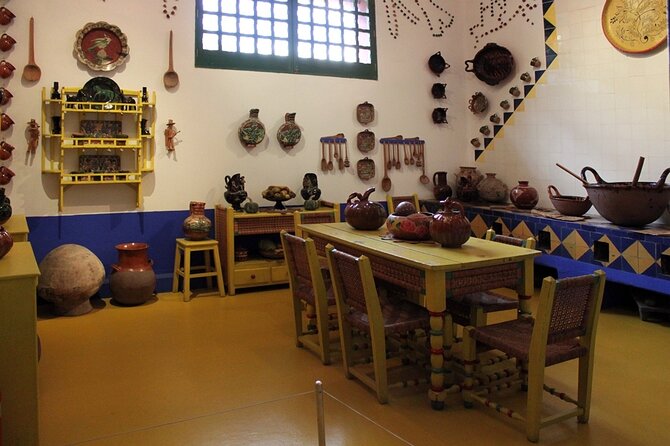 Frida Kahlo Museum Tour: A Journey Through Art and Legacy - Casa Roja and Frida Kahlo’s personal world