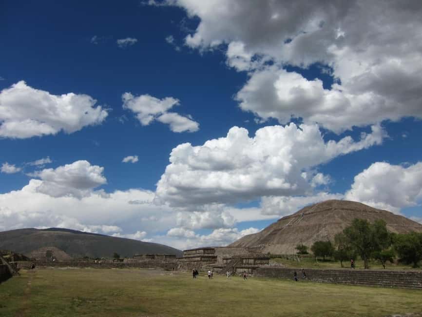 From Mexico City: Tour of Teotihuacan and Basilica of Guadalupe - Guide quality and group feel