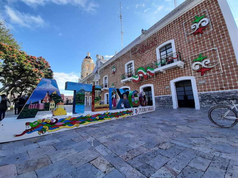 From Puebla: Cholula and Atlixco Magical Towns Tour - Atlixco: flowers, color, and Popocatépetl