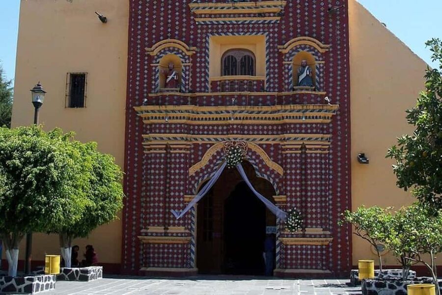 From Puebla: Guided Tour of Cholula - Soria and the small-town pause