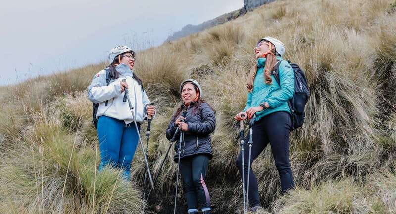 From Puebla: Hiking in the Iztaccíhuatl all included - Paso de Cortés and the park checkpoint
