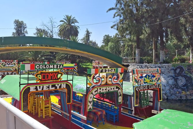 Full-Day Private Tour of Mexico City: Teotihuacan and Xochimilco - Mexico City’s central sights in a compact walk