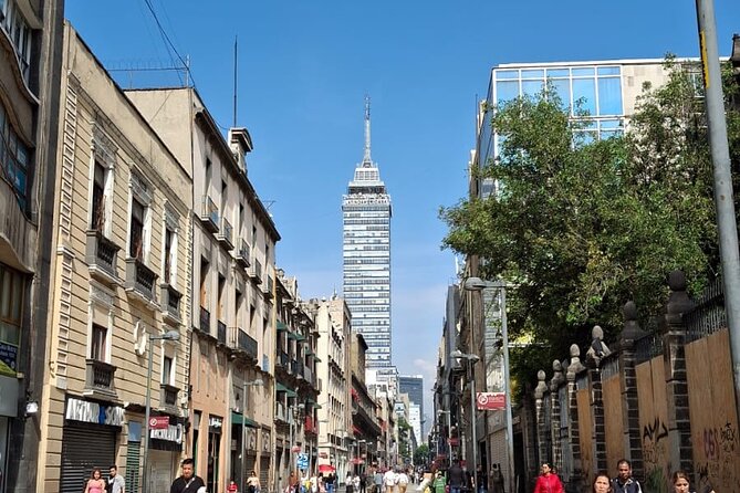Full-Day Private Tour of Mexico City: Teotihuacan and Xochimilco - What private transport changes in Mexico City