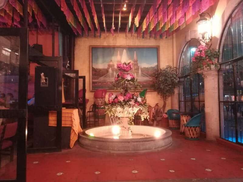 Garibaldi by Night - Mexico City - Why Plaza Garibaldi makes a good night out