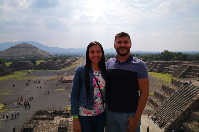 Group reduced to Pyramids of Teotihuacan and Basilica of Guadalupe - A one-hour lunch stop at El Jaguar