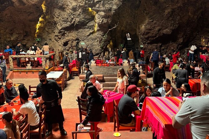 Guided tour EN Teotihuacan - Breakfast EN cave-round transport - Why this Teotihuacan morning feels different