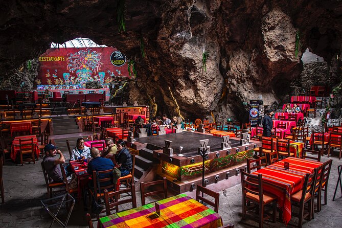 Guided Tour in Pyramids + Transportation + Breakfast in Cueva - The Guides and the Feel of the Day