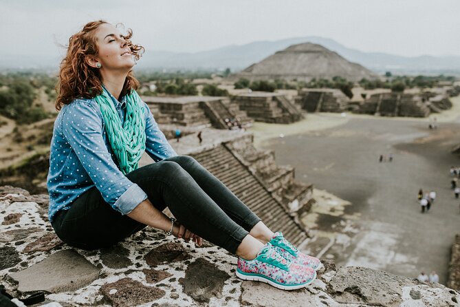 Guided tour in Teotihuacan + breakfast in Cueva + Transportation CDMX - Walking through the Teotihuacan Archaeological Zone